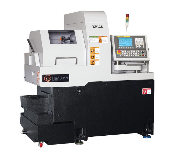 4 osý CNC automatický soustruh XP12S 4 osý CNC automatický soustruh XP12S